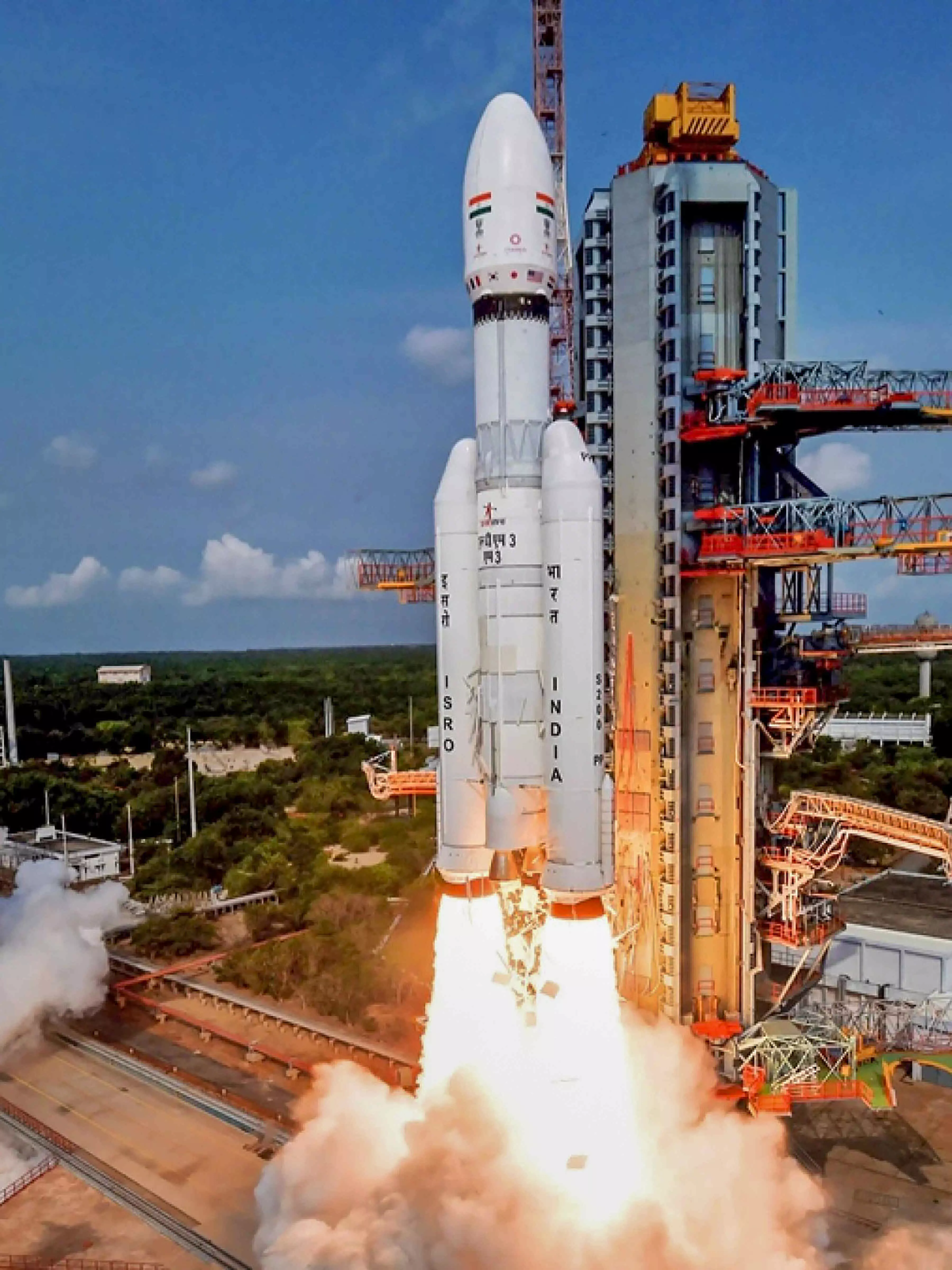ಚಂದ್ರಯಾನ-3 ಉಪಗ್ರಹ ಹೊತ್ತ ನೌಕೆ ಯಶಸ್ವಿ ಉಡಾವಣೆ