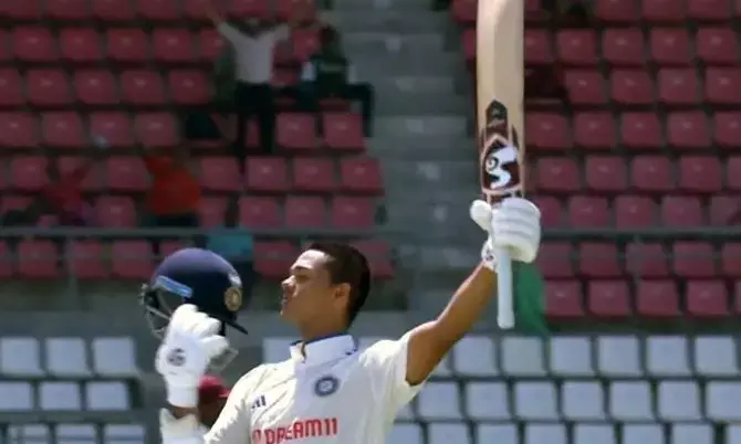 ತಂದೆ-ತಾಯಿಗೆ ಚೊಚ್ಚಲ ಶತಕ ಸಮರ್ಪಿಸಿದ ಯಶಸ್ವಿ ಜೈಸ್ವಾಲ್