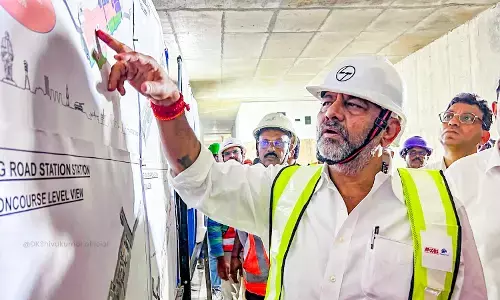 ಮೆಟ್ರೋ ಸುರಂಗ ಮಾರ್ಗ ಕೊರೆಯುವ ಸ್ಥಳಕ್ಕೆ ಡಿಸಿಎಂ ಡಿ.ಕೆ. ಶಿವಕುಮಾರ್ ಭೇಟಿ, ಪರಿಶೀಲನೆ