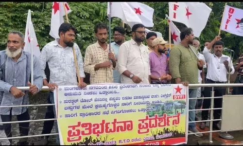 ಸರಕಾರಿ ಬಸ್‌ಗಳ ಸಂಚಾರ ಆರಂಭಿಸಲು ಆಗ್ರಹಿಸಿ ಪ್ರತಿಭಟನೆ