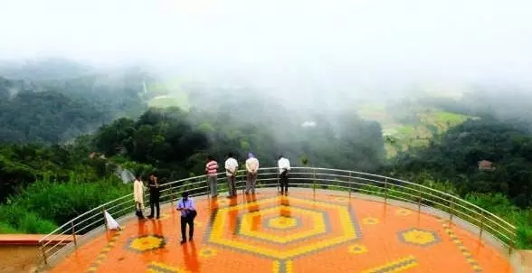 ಕೊಡಗು: ಸಚಿವ ಸ್ಥಾನ, ಪ್ರತ್ಯೇಕ ಲೋಕಸಭಾ ಕ್ಷೇತ್ರ, 3 ವಿಧಾನಸಭಾ ಕ್ಷೇತ್ರಕ್ಕೆ ಒತ್ತಾಯ ಕೊಡಗು: ಸಚಿವ ಸ್ಥಾನ, ಪ್ರತ್ಯೇಕ ಲೋಕಸಭಾ ಕ್ಷೇತ್ರ, 3 ವಿಧಾನಸಭಾ ಕ್ಷೇತ್ರಕ್ಕೆ ಒತ್ತಾಯ