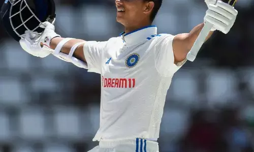 ಯಶಸ್ವಿ ಜೈಸ್ವಾಲ್ ಚೊಚ್ಚಲ ಟೆಸ್ಟ್ ಪಂದ್ಯದಲ್ಲಿ ಈ ವಿಶಿಷ್ಟ ಸಾಧನೆ ಮಾಡಿದ ಮೊದಲ ಭಾರತೀಯ