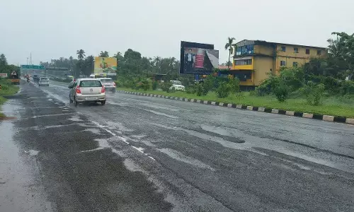 ಉಡುಪಿ: ರಾಷ್ಟ್ರೀಯ ಹೆದ್ದಾರಿ 66 ಹೊಂಡಮಯ; ವಾಹನ ಸಂಚಾರಕ್ಕೆ ಕಂಟಕ