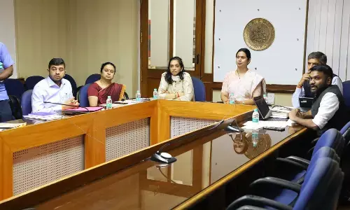 ‘ಗೃಹಲಕ್ಷ್ಮಿಗೆ ಸಿದ್ಧತೆ; ಜಿಲ್ಲಾಧಿಕಾರಿಗಳೊಂದಿಗೆ ಸಚಿವೆ ಲಕ್ಷ್ಮಿ ಹೆಬ್ಬಾಳ್ಕರ್ ವಿಡಿಯೋ ಸಂವಾದ