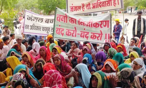 ಸರಕಾರದ ದಮನ ನೀತಿಯೆದುರು ಕಂಗಾಲಾಗುತ್ತಿರುವ ಆದಿವಾಸಿಗಳು