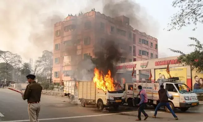 ಪಶ್ವಿಮ ಬಂಗಾಳ: ನಿಲ್ಲದ ಹಿಂಸಾಚಾರ, ಇಬ್ಬರು ಮೃತ್ಯು