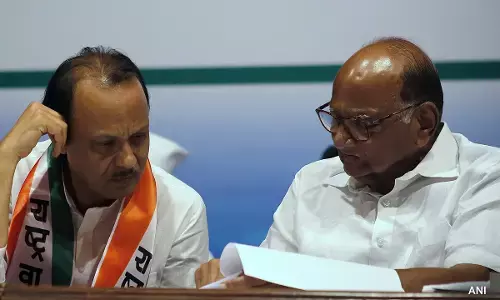 ಬಂಡಾಯ ಎದ್ದು 2 ವಾರ ನಂತರ ಶರದ್ ಪವಾರ್ ಭೇಟಿಯಾದ ಅಜಿತ್ ಪವಾರ್ ಬಣ