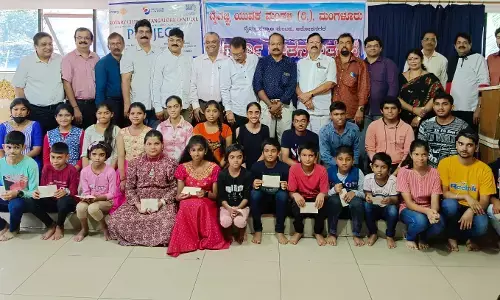 ದೈವಜ್ಞ ಯುವಕ ಮಂಡಳಿ ವತಿಯಿಂದ ವಿದ್ಯಾರ್ಥಿ ವೇತನ ವಿತರಣೆ