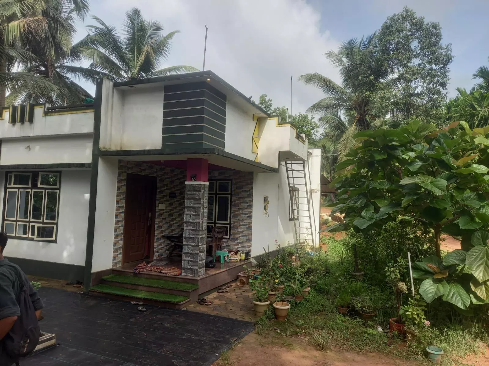 ಸುಳ್ಯ: ಮನೆ ಬಾಗಿಲು ಮುರಿದು ಚಿನ್ನಾಭರಣ ಕಳವು