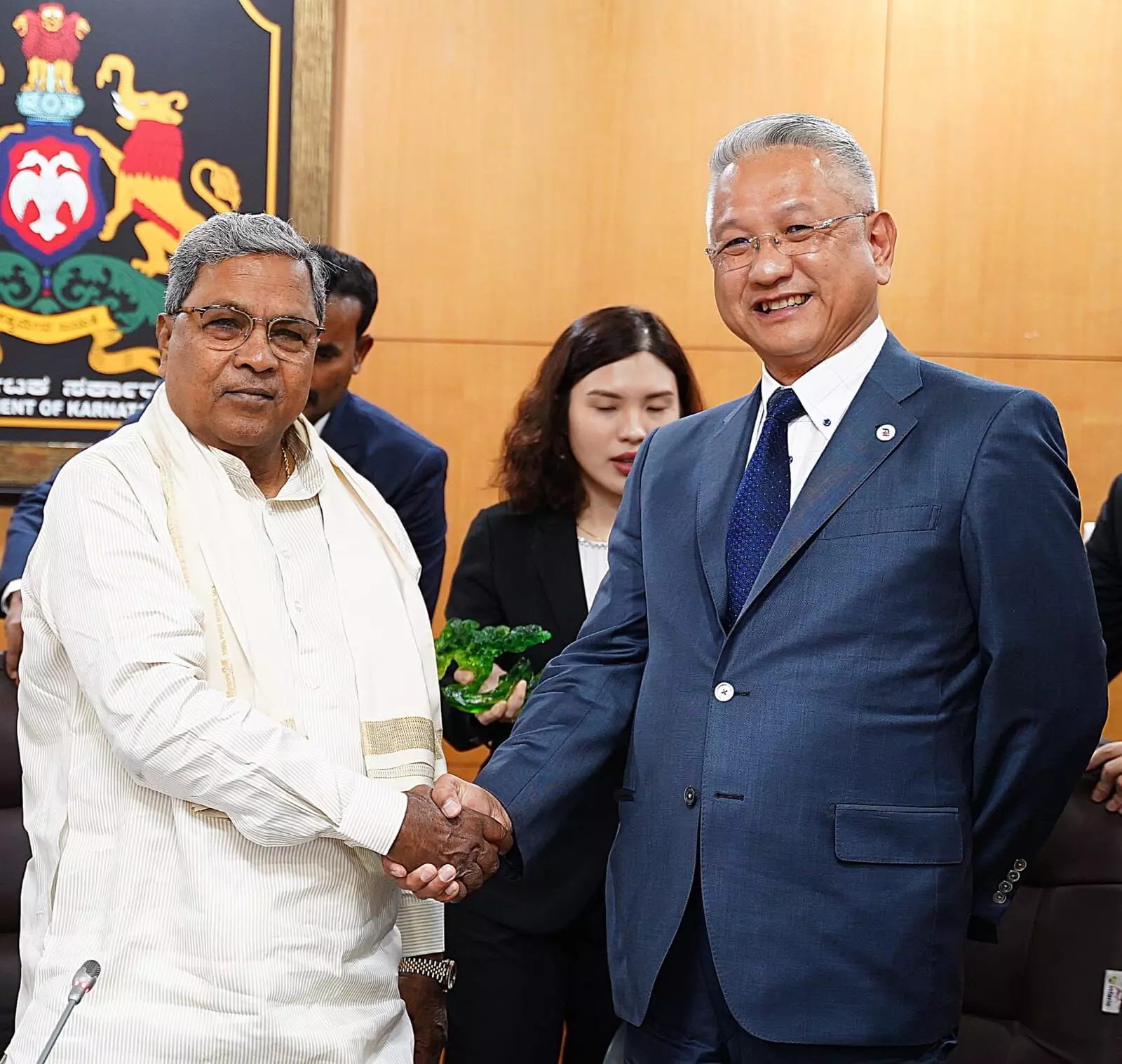 ಫಾಕ್ಸ್ ಕಾನ್ ಕಂಪೆನಿಯಿಂದ ರಾಜ್ಯದಲ್ಲಿ 14 ಸಾವಿರ ಉದ್ಯೋಗ ಸೃಷ್ಟಿ ಭರವಸೆ ಫಾಕ್ಸ್ ಕಾನ್ ಕಂಪೆನಿಯಿಂದ ರಾಜ್ಯದಲ್ಲಿ 14 ಸಾವಿರ ಉದ್ಯೋಗ ಸೃಷ್ಟಿ ಭರವಸೆ