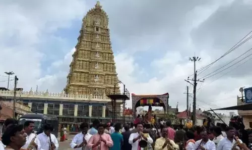 ಧಾರ್ಮಿಕ ದತ್ತಿ ಇಲಾಖೆ ವ್ಯಾಪ್ತಿಯ ದೇವಾಲಯಗಳಲ್ಲಿ ಮೊಬೈಲ್ ಬಳಕೆ ನಿಷೇಧಿಸಿ ರಾಜ್ಯ ಸರಕಾರ ಆದೇಶ