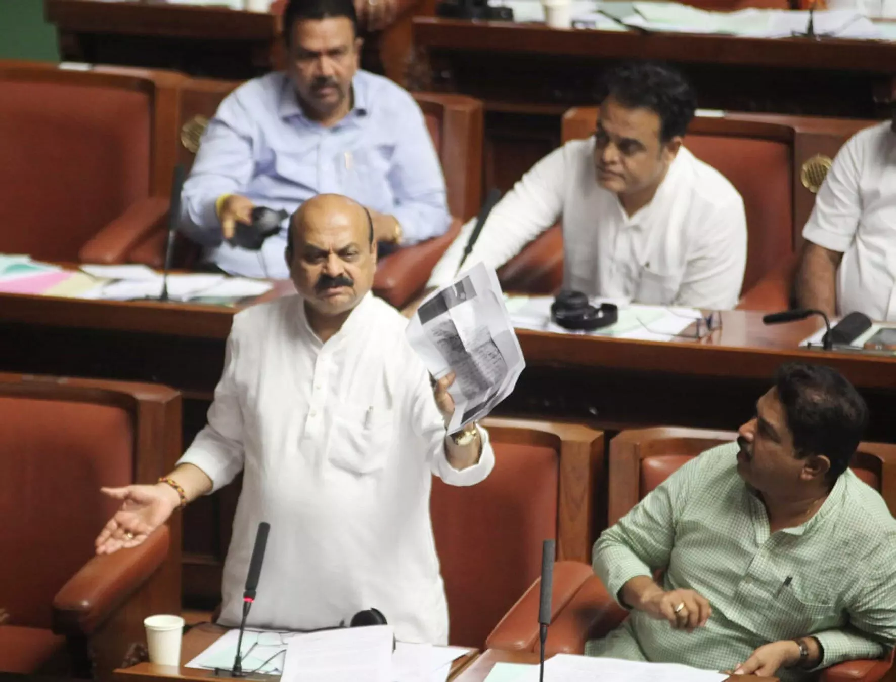 ಬರಗಾಲ ಘೋಷಣೆ ಮಾಡಿ, ಪ್ರತಿ ಕ್ಷೇತ್ರಕ್ಕೂ 1 ಕೋಟಿ ಅನುದಾನ ನೀಡಿ: ಬಸವರಾಜ ಬೊಮ್ಮಾಯಿ ಆಗ್ರಹ