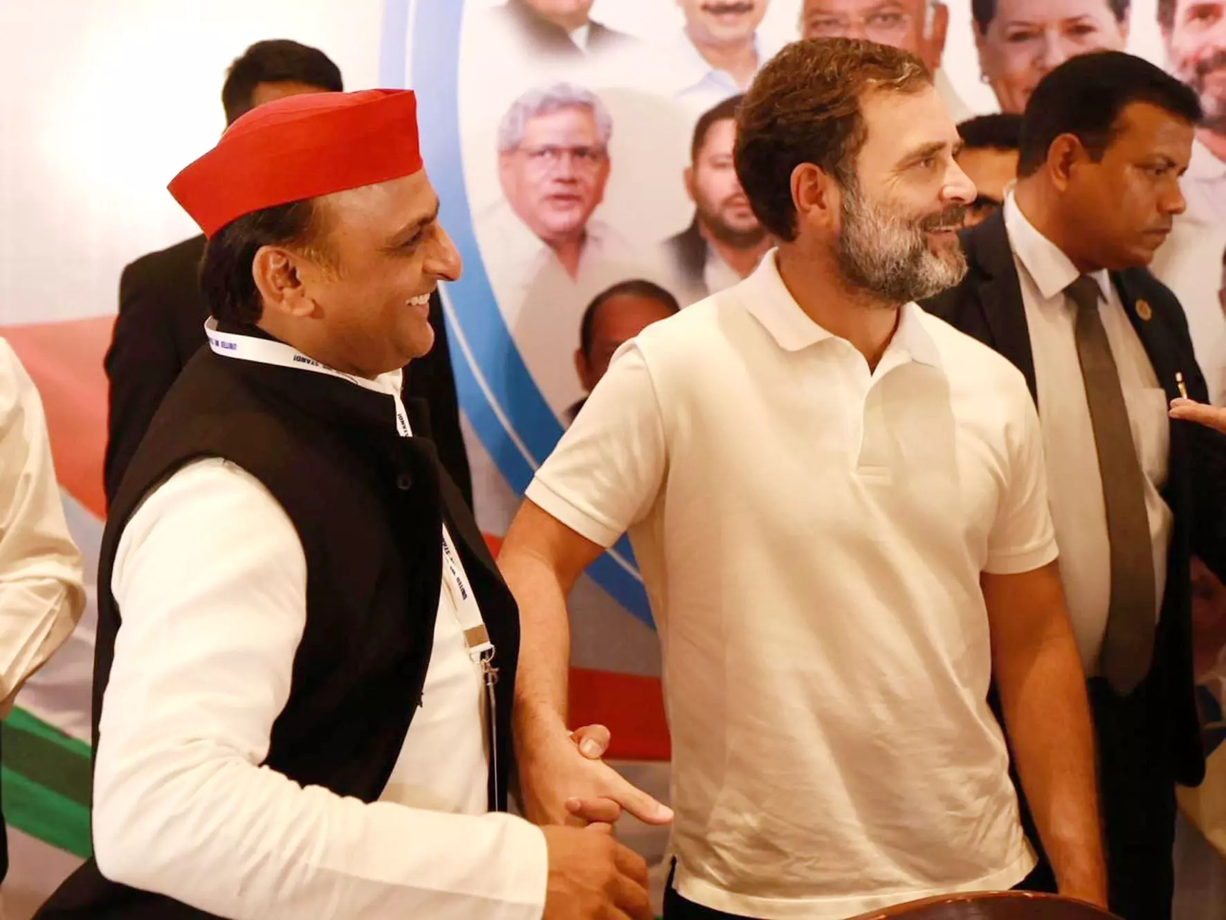 ವಿಪಕ್ಷಗಳ ಮಹಾಮೈತ್ರಿ ಸಭೆ: ಚಿತ್ರಗಳಲ್ಲಿ ನೋಡಿ