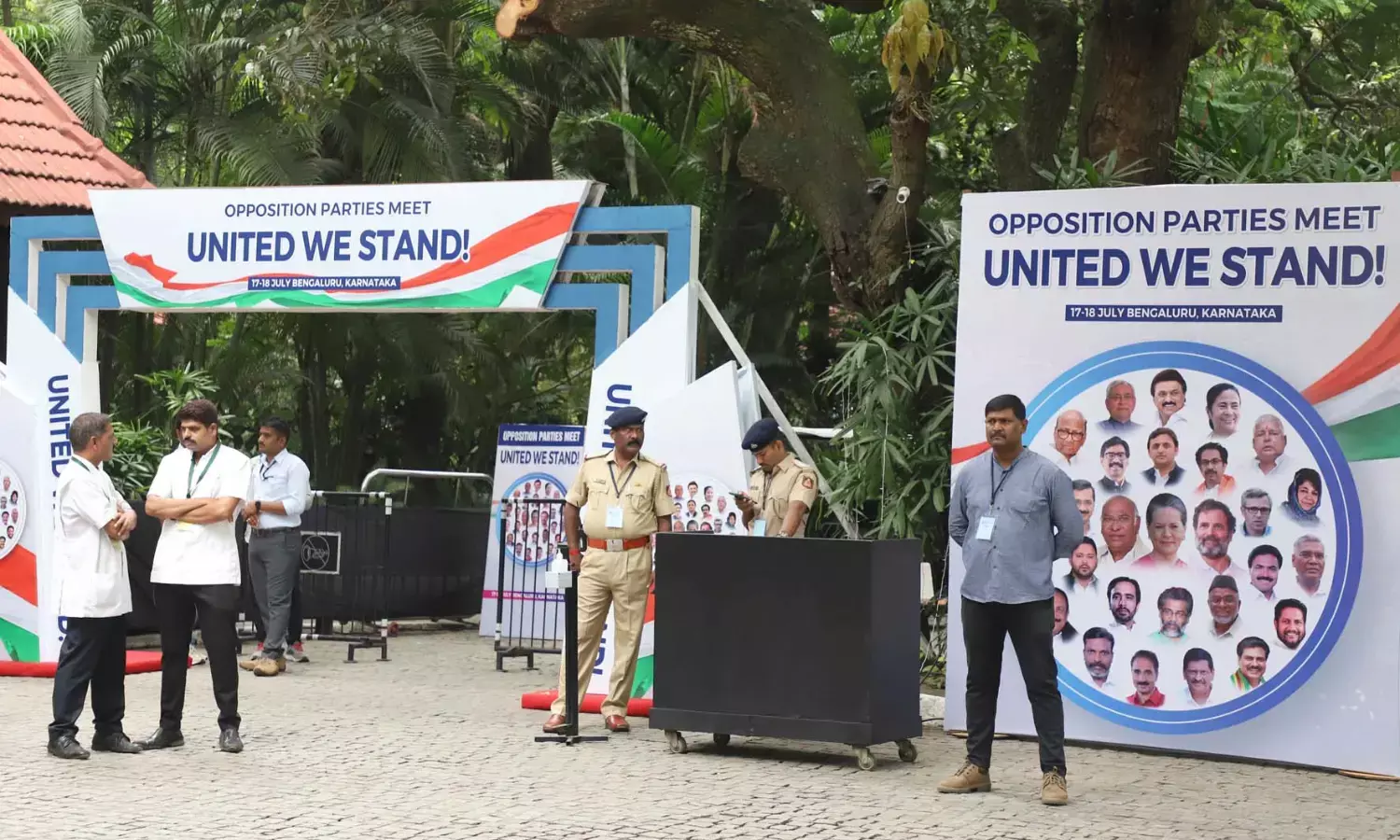 ಶಿಷ್ಟಾಚಾರದ ಪ್ರಕಾರ ಗಣ್ಯರ ಸ್ವಾಗತಕ್ಕೆ ಮಾತ್ರ ಐಎಎಸ್‌ ಅಧಿಕಾರಿಗಳ ನೇಮಕ: ಸಿಎಂ ಸಿದ್ದರಾಮಯ್ಯ ಸ್ಪಷ್ಟನೆ