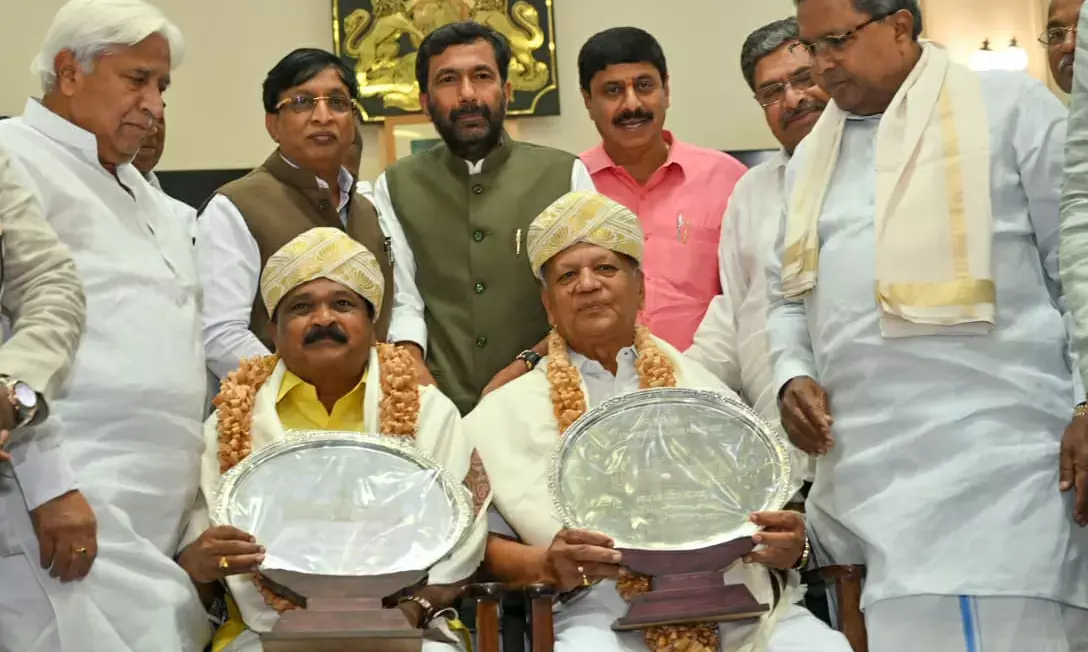 ಎಸ್.ಆರ್. ಪಾಟೀಲ್, ಶ್ರೀಕಂಠೇಗೌಡಗೆ ವಿಧಾನ ಪರಿಷತ್ತಿನ ಅತ್ಯುತ್ತಮ ಶಾಸಕ ಪ್ರಶಸ್ತಿ ಪ್ರದಾನ