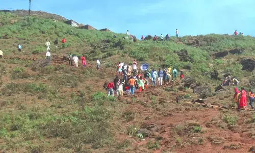 ಶಕ್ತಿ ಯೋಜನೆಯಿಂದ ಚಿಕ್ಕಮಗಳೂರು ಜಿಲ್ಲಾದ್ಯಂತ ಗರಿಗೆದರಿದ ಪ್ರವಾಸೋದ್ಯಮ; ಜೂನ್ ತಿಂಗಳ ಅಂತ್ಯಕ್ಕೆ 30 ಲಕ್ಷ ಪ್ರವಾಸಿಗರ ಭೇಟಿ