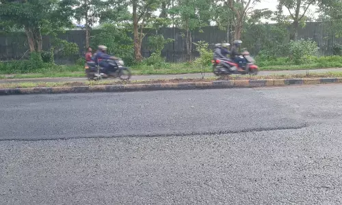 ದ್ವಿಚಕ್ರ ಸವಾರ ಬಲಿ: ಹೆದ್ದಾರಿ ಪ್ರಾಧಿಕಾರದ ಅಧಿಕಾರಿಗಳ ವಿರುದ್ಧ ಕ್ರಮಕ್ಕೆ ಸುರತ್ಕಲ್ ಟೋಲ್ ಗೇಟ್ ವಿರೋಧಿ ಹೋರಾಟ ಸಮಿತಿ ಒತ್ತಾಯ