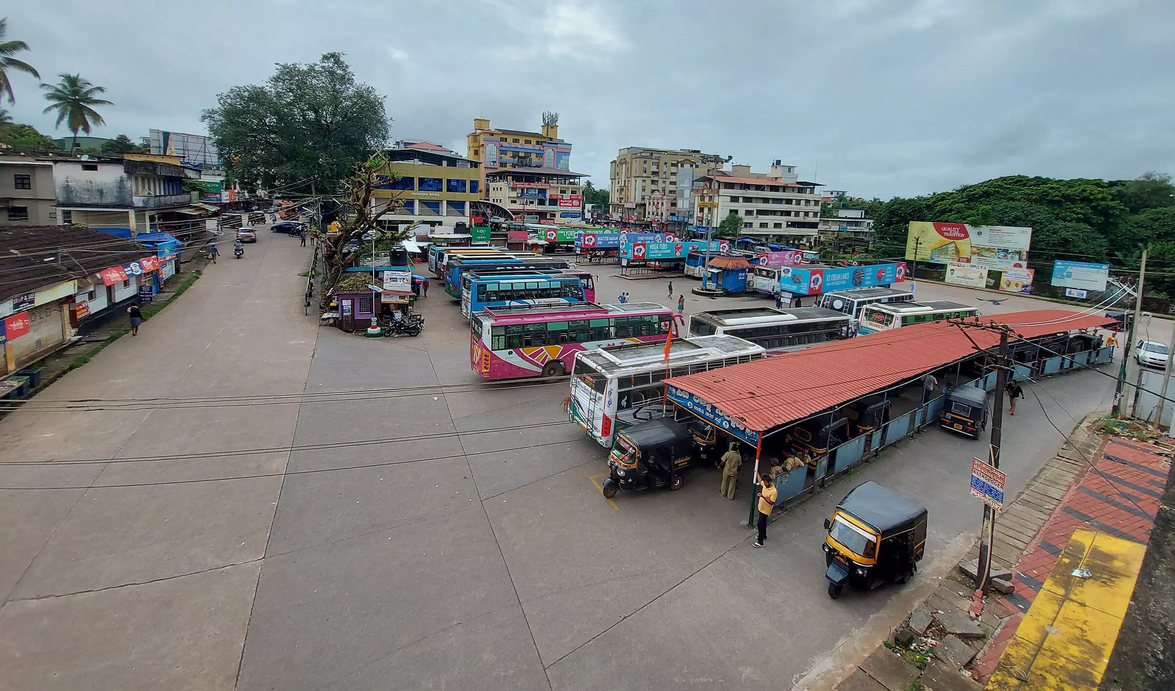 ಉಡುಪಿ ಜಿಲ್ಲೆಯಲ್ಲಿ ಕೆಎಸ್ಸಾರ್ಟಿಸಿ ಬಸ್ಗಳ ಸಂಖ್ಯೆ ಹೆಚ್ಚಿಸಿ: ಜೆಡಿಎಸ್ ಉಡುಪಿ ಜಿಲ್ಲೆಯಲ್ಲಿ ಕೆಎಸ್ಸಾರ್ಟಿಸಿ ಬಸ್ಗಳ ಸಂಖ್ಯೆ ಹೆಚ್ಚಿಸಿ: ಜೆಡಿಎಸ್