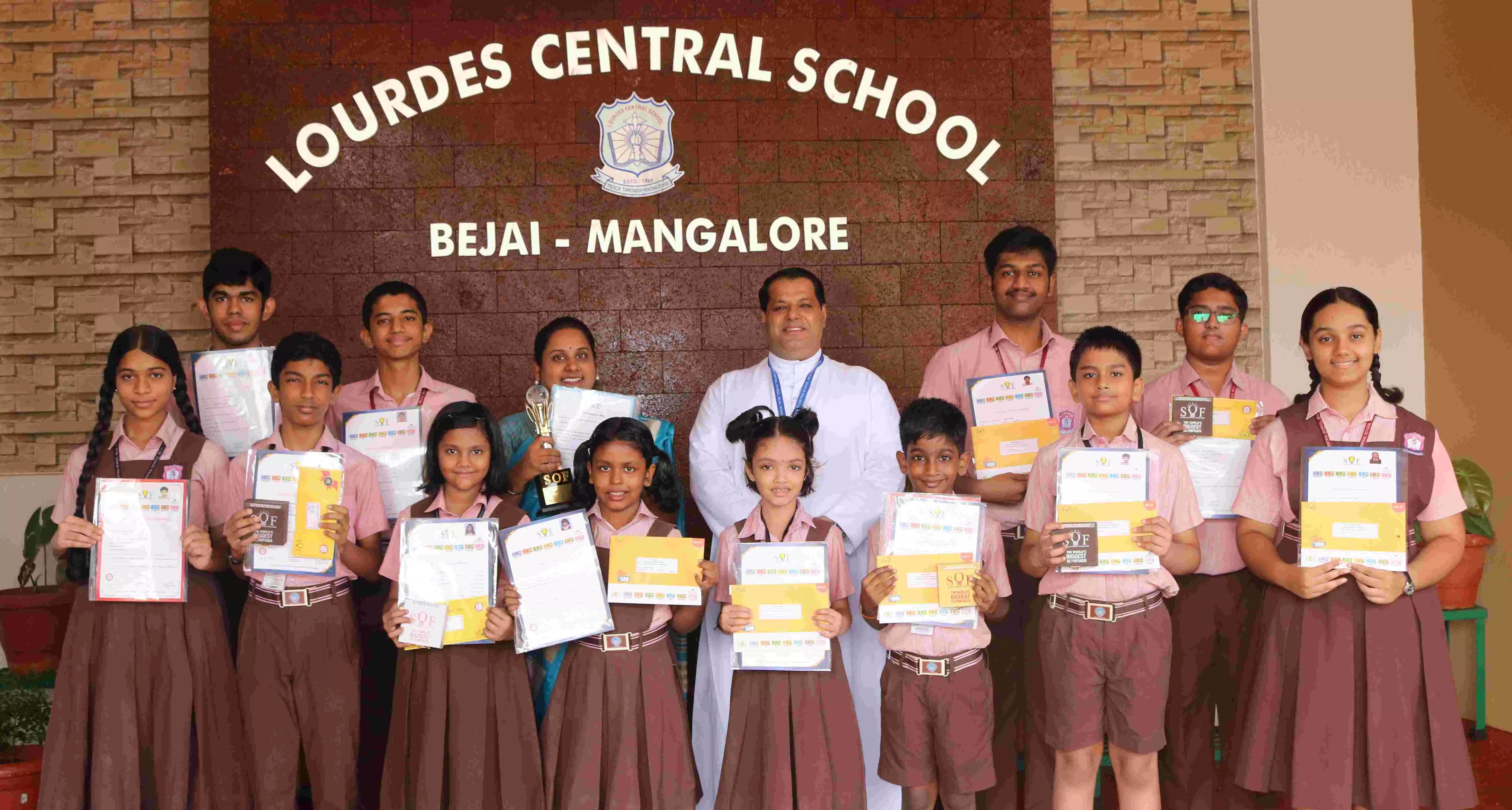 ಎಸ್‌ಒಎಫ್ ಪರೀಕ್ಷೆ: ಲೂರ್ಡ್ಸ್ ಸೆಂಟ್ರಲ್ ಸ್ಕೂಲ್ ವಿದ್ಯಾರ್ಥಿಗಳಿಂದ ಸಾಧನೆ