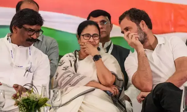 ವಿರೋಧ ಪಕ್ಷಗಳ ಮೈತ್ರಿಕೂಟ  I.N.D.I.A ಹೆಸರಿಗೆ ಜೀತೇಗ ಭಾರತ್ ಅಡಿಬರಹ