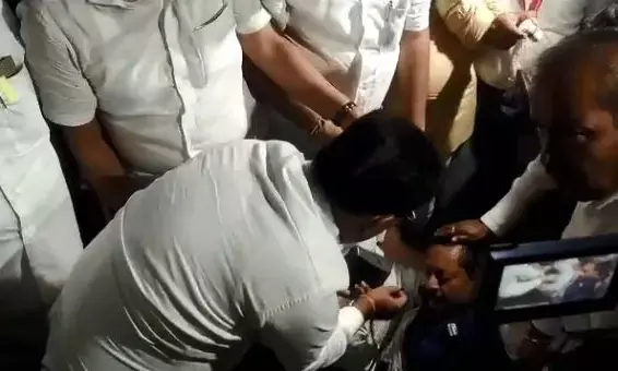 ಬಿಜೆಪಿ ಶಾಸಕರ ಅಮಾನತು ಖಂಡಿಸಿ ಸ್ಪೀಕರ್ ಕಚೇರಿ ಬಳಿ ಪ್ರತಿಭಟನೆ; ಶಾಸಕ ಯತ್ನಾಳ್ ಅಸ್ವಸ್ಥ