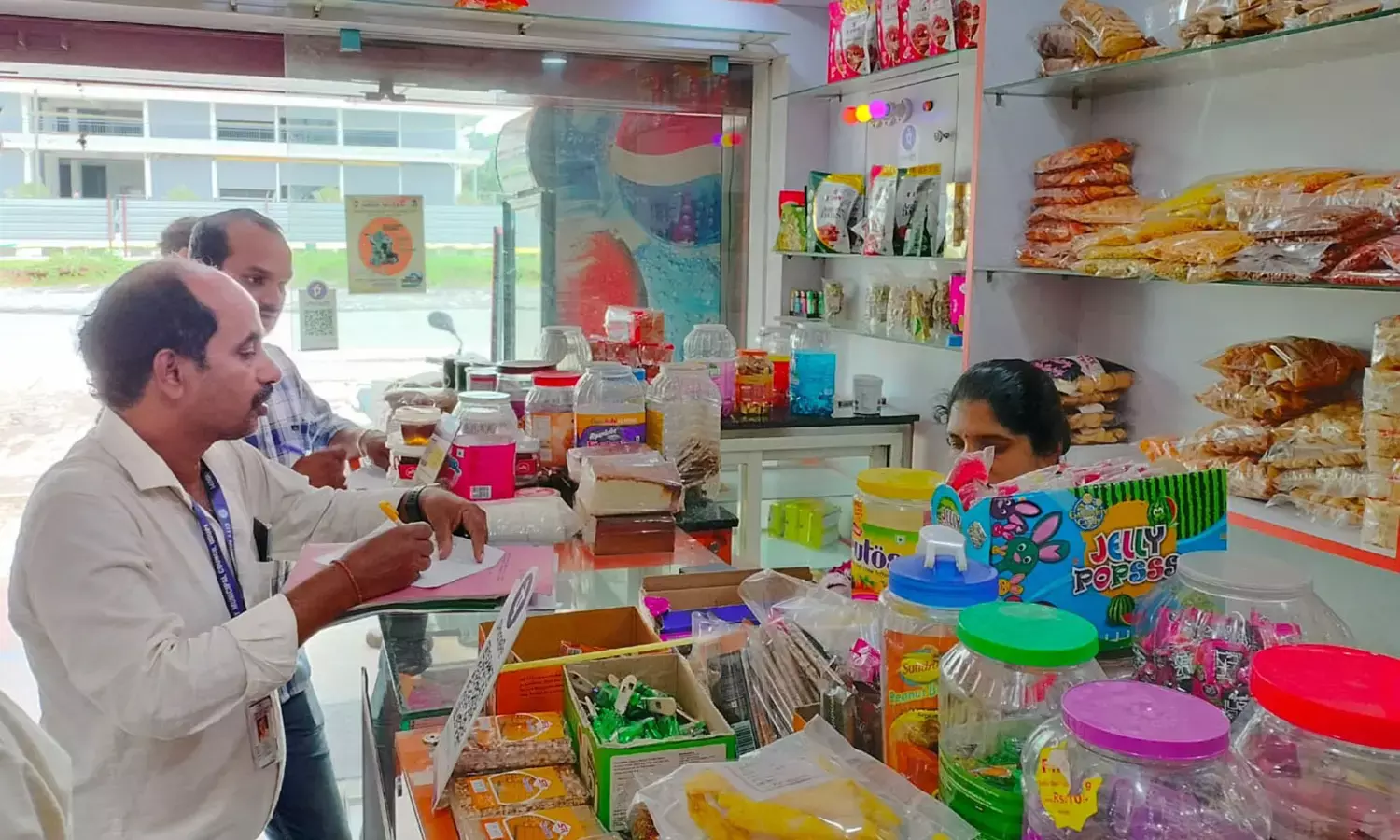 ಉಡುಪಿ: ನಿಷೇಧಿತ ಪ್ಲಾಸ್ಟಿಕ್ ವಶ; ದಂಡ ವಸೂಲಿ