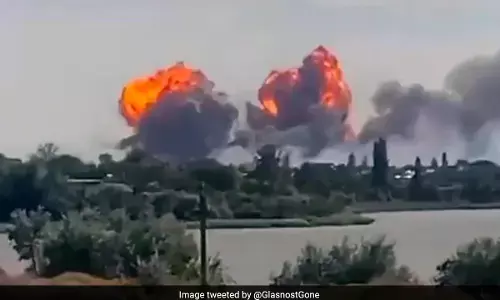 ಕ್ರಿಮಿಯಾ ಸೇನಾನೆಲೆಯಲ್ಲಿ ಬೆಂಕಿ ದುರಂತ; 2 ಸಾವಿರ ಜನರ ಸ್ಥಳಾಂತರ