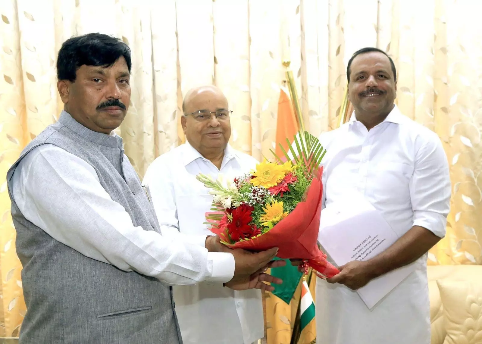 ರಾಜ್ಯಪಾಲರನ್ನು ಭೇಟಿಯಾದ ಸ್ಪೀಕರ್, ಡೆಪ್ಯುಟಿ ಸ್ಪೀಕರ್