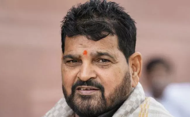 ಲೈಂಗಿಕ ಕಿರುಕುಳ ಪ್ರಕರಣ: ಬ್ರಿಜ್ ಭೂಷಣ್ ಸಿಂಗ್ಗೆ ಜಾಮೀನು ಮಂಜೂರುಗೊಳಿಸಿದ ದಿಲ್ಲಿ ಕೋರ್ಟ್ ಲೈಂಗಿಕ ಕಿರುಕುಳ ಪ್ರಕರಣ: ಬ್ರಿಜ್ ಭೂಷಣ್ ಸಿಂಗ್ಗೆ ಜಾಮೀನು ಮಂಜೂರುಗೊಳಿಸಿದ ದಿಲ್ಲಿ ಕೋರ್ಟ್