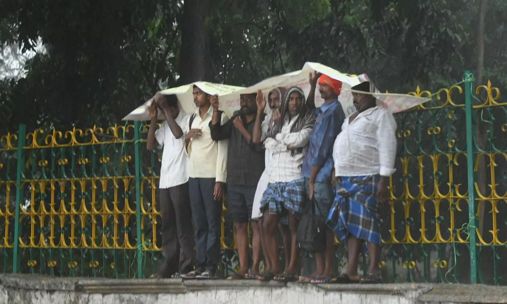 ನಿರಂತರ ಮಳೆ; ಯಾದಗಿರಿ ಜಿಲ್ಲೆಯಾದ್ಯಂತ ಇಂದು (ಜು.21) ಶಾಲೆಗಳಿಗೆ ರಜೆ ಘೋಷಣೆ ನಿರಂತರ ಮಳೆ; ಯಾದಗಿರಿ ಜಿಲ್ಲೆಯಾದ್ಯಂತ ಇಂದು (ಜು.21) ಶಾಲೆಗಳಿಗೆ ರಜೆ ಘೋಷಣೆ