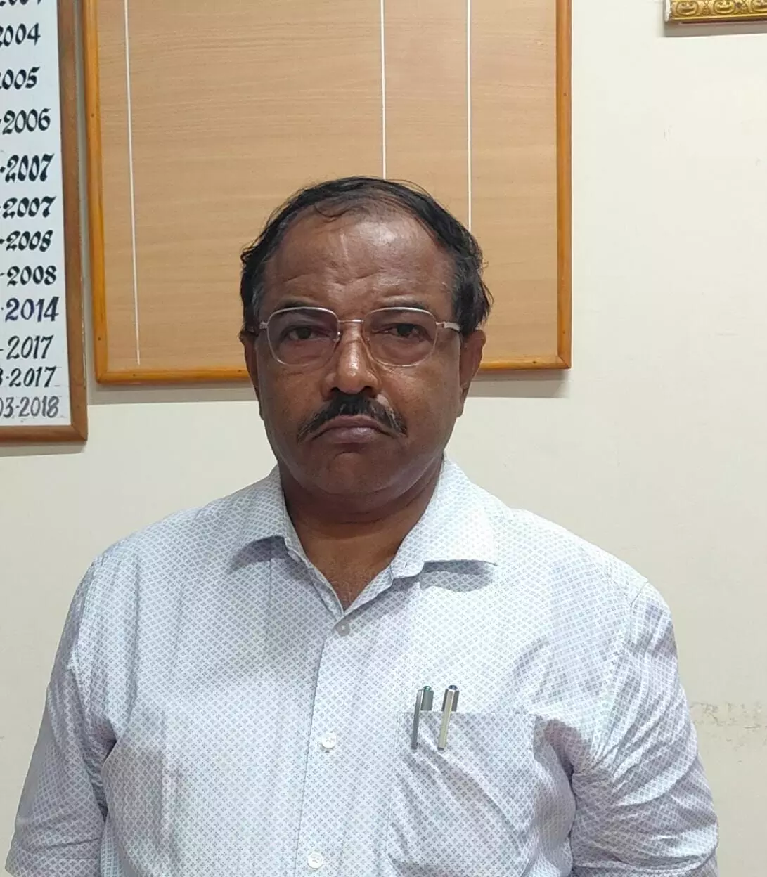 ನಿವೃತ್ತ ಶಿಕ್ಷಕರಿಂದ ಲಂಚ ಪಡೆಯುತ್ತಿದ್ದ ವೇಳೆ ಲೋಕಾಯುಕ್ತ ಬಲೆಗೆ ಬಿದ್ದ ಹಾವೇರಿ DDPI ನಿವೃತ್ತ ಶಿಕ್ಷಕರಿಂದ ಲಂಚ ಪಡೆಯುತ್ತಿದ್ದ ವೇಳೆ ಲೋಕಾಯುಕ್ತ ಬಲೆಗೆ ಬಿದ್ದ ಹಾವೇರಿ DDPI