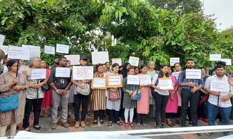 ಮಂಗಳೂರು: ಮಣಿಪುರ ಹಿಂಸಾಚಾರ ಖಂಡಿಸಿ ಸಮಾನ ಮನಸ್ಕ ನಾಗರಿಕರ ಪ್ರತಿಭಟನೆ