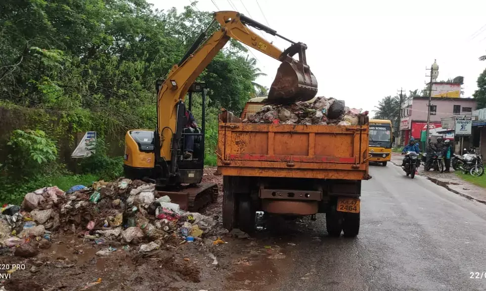 ಮಾಧ್ಯಮ ವರದಿಗಳಿಗೆ ಸ್ಪಂಧನೆ; ಜಾಮಿಯಾಬಾದ್ ರಸ್ತೆಯಲ್ಲಿ ತ್ಯಾಜ್ಯ ತೆರವುಗೊಳಿಸಲು ಕ್ರಮ
