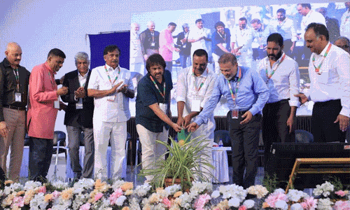 ವಿದ್ಯಾರ್ಥಿಗಳು ಶಿಕ್ಷಣದ ಜೊತೆ ಕೌಶಲ್ಯಾಭಿವೃದ್ಧಿಗೆ ಒತ್ತು ನೀಡಲಿ: ಯು.ಟಿ. ಖಾದರ್