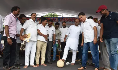 25ನೇ ವರ್ಷದ ಇಂಡಿಪೆಂಡೆನ್ಸ್ ಕಪ್ ಫುಟ್‌ಬಾಲ್ ಪಂದ್ಯ: ಯು.ಟಿ.ಖಾದರ್ ಚಾಲನೆ