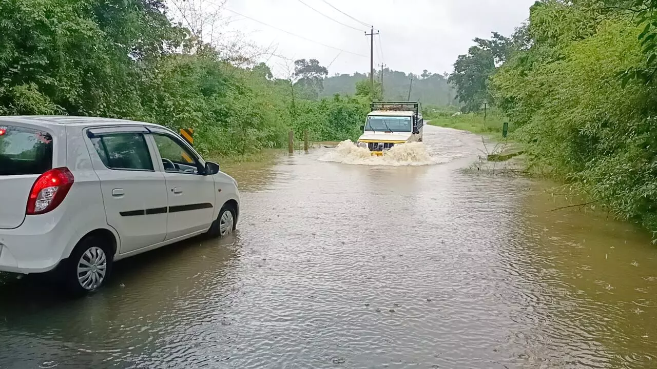 ರಾಜ್ಯದ ಹಲವು ಜಿಲ್ಲೆಗಳಲ್ಲಿ ಭಾರೀ ಮಳೆಗೆ ತಗ್ಗು ಪ್ರದೇಶಗಳು ಮುಳುಗಡೆ