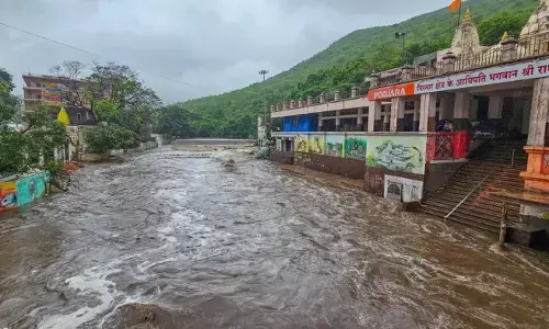 ಗುಜರಾತ್ ನಲ್ಲಿ ಪ್ರವಾಹ: 12 ಹೆದ್ದಾರಿಗಳು ಬಂದ್, 736 ಮಂದಿ ಸ್ಥಳಾಂತರ, 358 ಜನರ ರಕ್ಷಣೆ