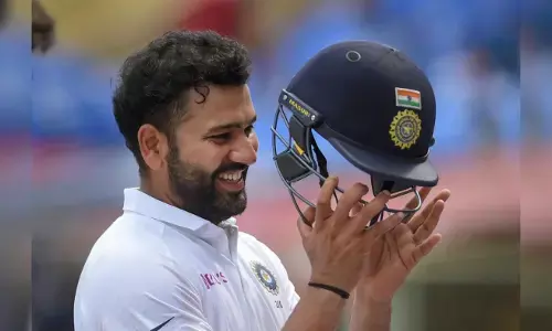 ದ್ವಿತೀಯ ಟೆಸ್ಟ್ : ವೇಗದ ಅರ್ಧಶತಕ ಸಿಡಿಸಿದ ರೋಹಿತ್ ಶರ್ಮಾ