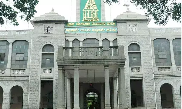 ರಾಜಕಾಲುವೆಗಳ ತೆರವಿಗೆ ಸಮಗ್ರ ನೀತಿ ಜಾರಿ ಮಾಡದ ಹಿನ್ನೆಲೆ: ಬಿಬಿಎಂಪಿ ವಿರುದ್ಧ ಹೈಕೋರ್ಟ್ ಅಸಮಾಧಾನ