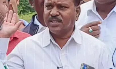 ಕಾರು ಅಪಘಾತದಲ್ಲಿ ಲೋಕೋಪಯೋಗಿ ಇಲಾಖೆ ಅಧಿಕಾರಿ ಮೃತ್ಯು