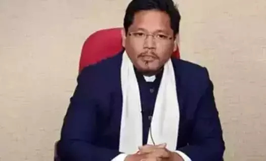 ಮೇಘಾಲಯ ಸಿಎಂ ಕಚೇರಿ ಮೇಲೆ ಪ್ರತಿಭಟನಾಕಾರರ ದಾಳಿ ಮೇಘಾಲಯ ಸಿಎಂ ಕಚೇರಿ ಮೇಲೆ ಪ್ರತಿಭಟನಾಕಾರರ ದಾಳಿ