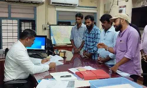 ಅಲೆಮಾರಿ ಶಿಳ್ಳೆಕ್ಯಾತ ಬುಡಗಟ್ಟು ಸಮುದಾಯದ ಬೇಡಿಕೆಗಳ ಈಡೇರಿಕೆಗೆ ಒತ್ತಾಯಿಸಿ ಮನವಿ