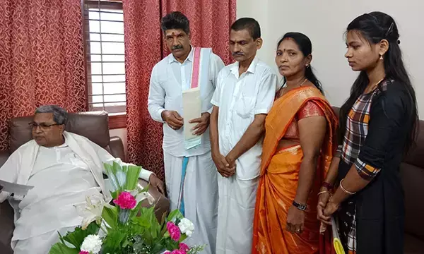 ಅತ್ಯಾಚಾರ, ಕೊಲೆ ಪ್ರಕರಣದ ಮರುತನಿಖೆ ನಡೆಸಲು ಸೌಜನ್ಯ ಕುಟುಂಬಸ್ಥರಿಂದ ಸಿಎಂಗೆ ಮನವಿ