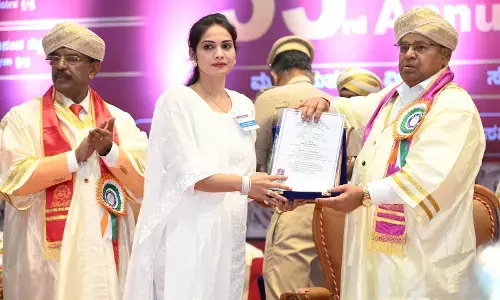 ಚಿಕ್ಕಮಗಳೂರಿನ ಗಝಾಲ ಹಫೀಜ್ ಗೆ ಬಿ.ಇಡಿಯಲ್ಲಿ ಪ್ರಥಮ ರ‍್ಯಾಂಕ್; ರಾಜ್ಯಪಾಲರಿಂದ ಪದವಿ ಸ್ವೀಕಾರ