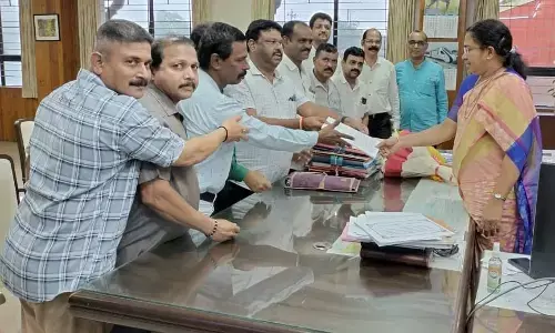 ಸರಕಾರಿ ನೌಕರರ ಅಧ್ಯಕ್ಷರ ವಿರುದ್ಧ ಸುಳ್ಳು ದೂರು: ಕ್ರಮಕ್ಕೆ ಮನವಿ