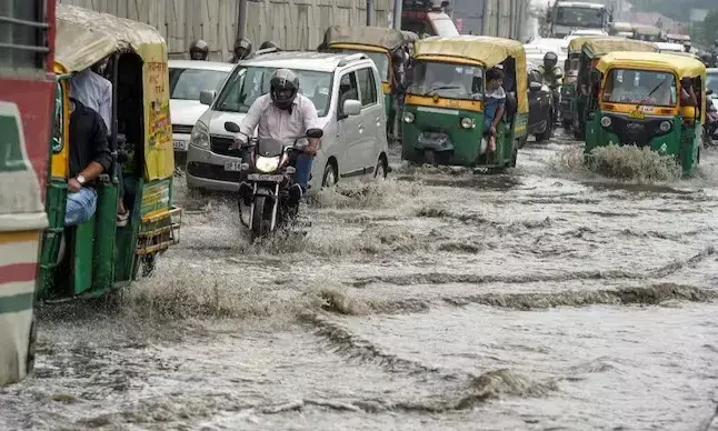 ರಾಜ್ಯದಲ್ಲಿ ಮಳೆ ಅನಾಹುತ; ಎರಡು ತಿಂಗಳಲ್ಲಿ 38 ಮಂದಿ ಮೃತ್ಯು, ಅಪಾರ ಹಾನಿ: ವರದಿ