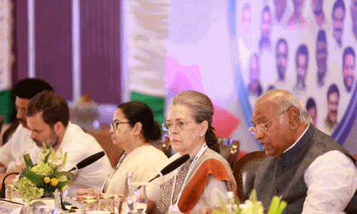 ಆ.25, 26ರಂದು ಮುಂಬೈನಲ್ಲಿ ವಿಪಕ್ಷಗಳ ಮೈತ್ರಿಕೂಟದ ಮುಂದಿನ ಸಭೆ: ಮೂಲಗಳು ಆ.25, 26ರಂದು ಮುಂಬೈನಲ್ಲಿ ವಿಪಕ್ಷಗಳ ಮೈತ್ರಿಕೂಟದ ಮುಂದಿನ ಸಭೆ: ಮೂಲಗಳು