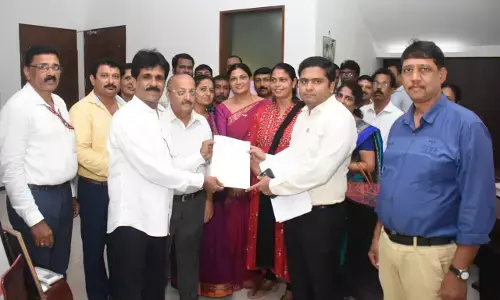 ಸರಕಾರಿ ನೌಕರರ ಸಂಘದ ವಿರುದ್ಧ ಅಪಪ್ರಚಾರ ಆರೋಪ: ಸೂಕ್ತ ಕ್ರಮಕ್ಕೆ ದ.ಕ.ಜಿಲ್ಲಾಧಿಕಾರಿಗೆ ಮನವಿ