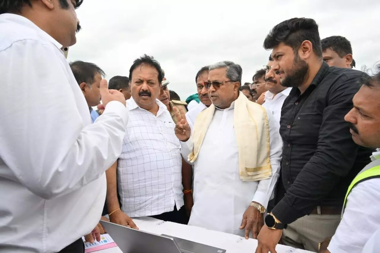 ಬೆಂಗಳೂರು-ಮೈಸೂರು ಎಕ್ಸ್ ಪ್ರೆಸ್ ಹೈವೇ ಪರಿಶೀಲಿಸಿದ ಸಿಎಂ ಸಿದ್ದರಾಮಯ್ಯ