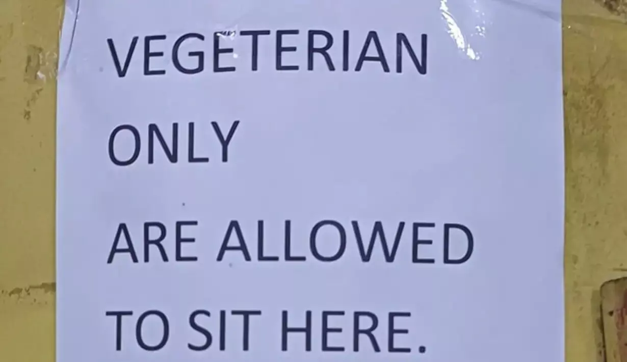 ಐಐಟಿ ಬಾಂಬೆಯ ಕ್ಯಾಂಟೀನ್ ಗೋಡೆಯಲ್ಲಿ ‘ಸಸ್ಯಹಾರಿಗಳಿಗೆ ಮಾತ್ರ’ ಪೋಸ್ಟರ್